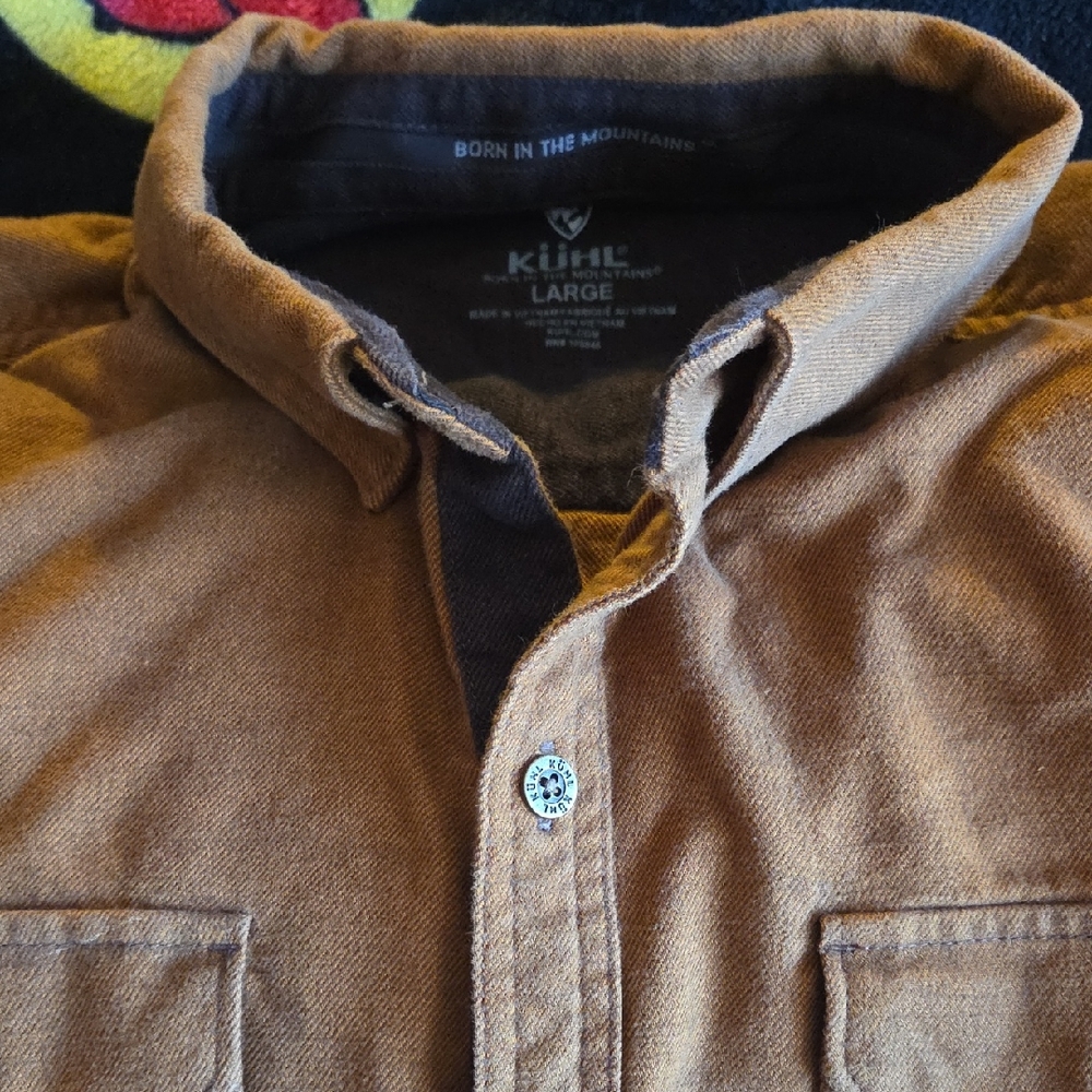 Invigoratr Merino Button DownInvigoratr™ Merino Button DownSoft Merino blend